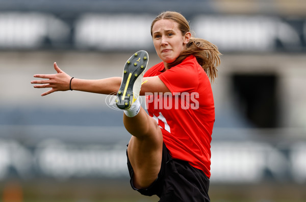 AFLW 2024 Training - AFL National Academy Girls 190124 - A-45911087