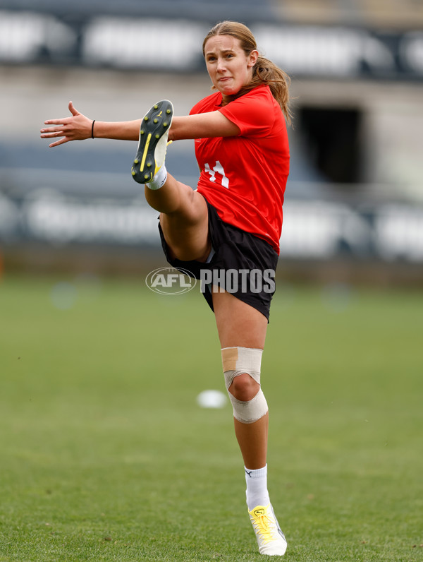 AFLW 2024 Training - AFL National Academy Girls 190124 - A-45911088