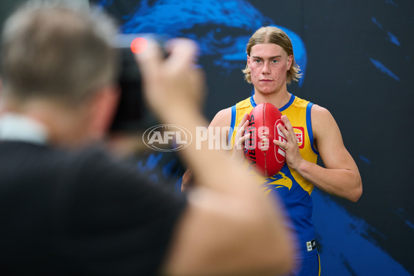 AFL 2024 Media - West Coast Team Photo Day - A-45936609