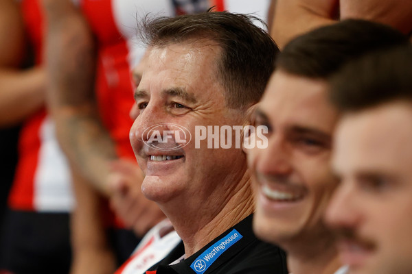 AFL 2024 Media - St Kilda Team Photo Day - A-45957265