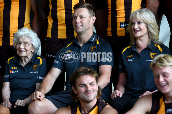 AFL 2024 Media - Hawthorn Team Photo Day - A-46005928