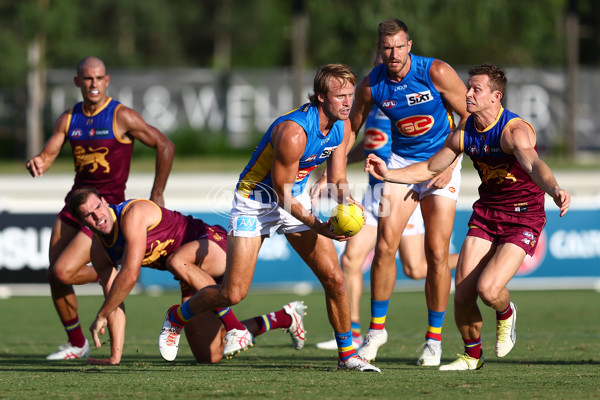 AFL 2024 Match Simulation - Brisbane v Gold Coast - A-46040397