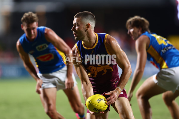 AFL 2024 Match Simulation - Brisbane v Gold Coast - A-46040433