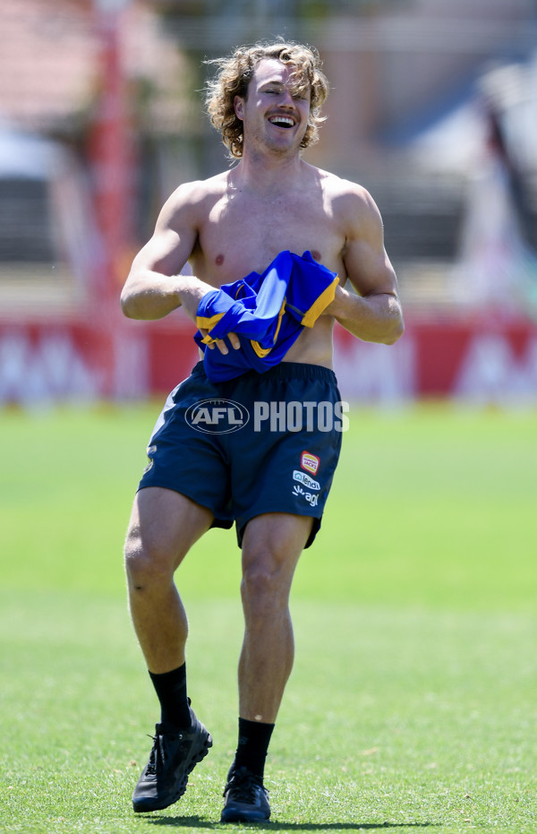 AFL 2024 AAMI Community Series - Adelaide v West Coast - A-46102690