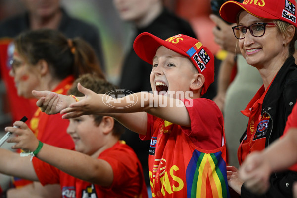 AFL 2024 Round 01 - Gold Coast v Adelaide - A-46532159