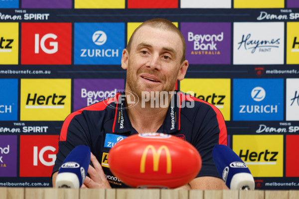 AFL 2024 Round 01 - Melbourne v Western Bulldogs - A-46549260