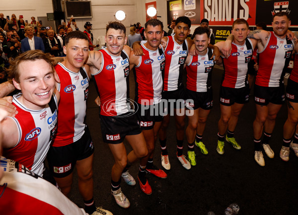 AFL 2024 Round 02 - St Kilda v Collingwood - A-46612799