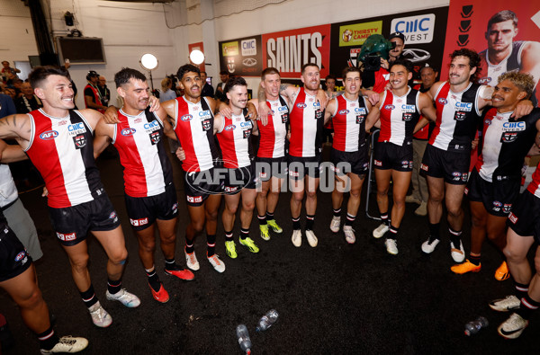 AFL 2024 Round 02 - St Kilda v Collingwood - A-46614934