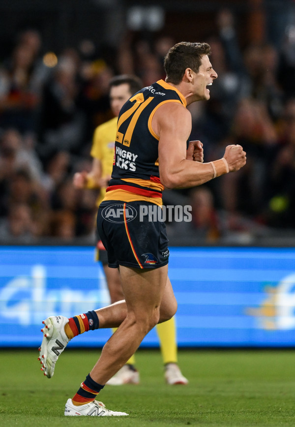 AFL 2024 Round 02 - Adelaide v Geelong - A-46626156