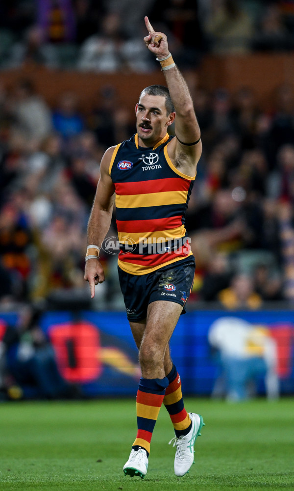 AFL 2024 Round 02 - Adelaide v Geelong - A-46633631