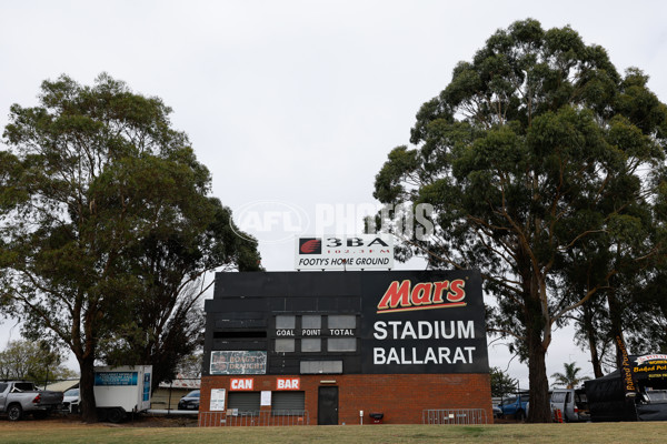 AFL 2024 Round 02 - Western Bulldogs v Gold Coast - A-46661107