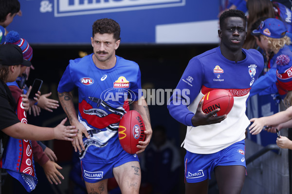 AFL 2024 Round 02 - Western Bulldogs v Gold Coast - A-46661128