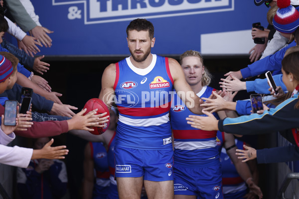 AFL 2024 Round 02 - Western Bulldogs v Gold Coast - A-46661153