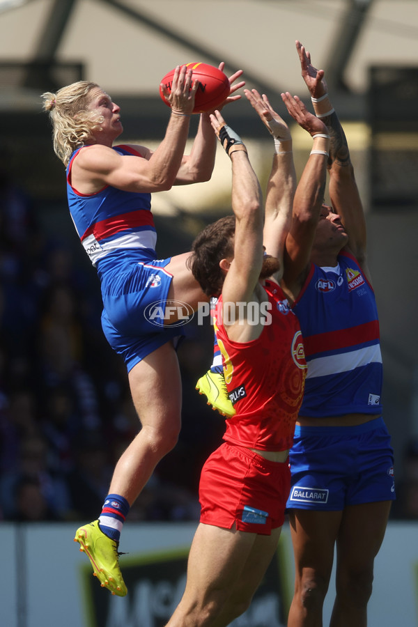 AFL 2024 Round 02 - Western Bulldogs v Gold Coast - A-46661165