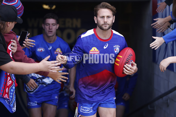 AFL 2024 Round 02 - Western Bulldogs v Gold Coast - A-46661905