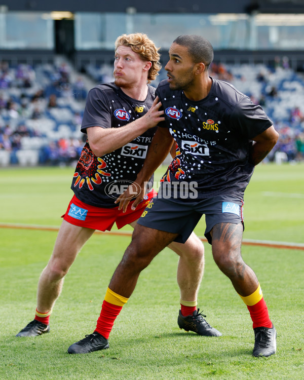 AFL 2024 Round 02 - Western Bulldogs v Gold Coast - A-46661943