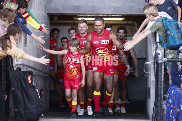 AFL 2024 Round 02 - Western Bulldogs v Gold Coast - A-46661957