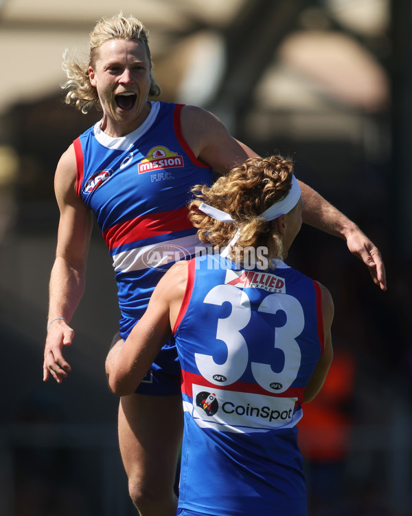 AFL 2024 Round 02 - Western Bulldogs v Gold Coast - A-46661968