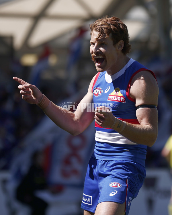 AFL 2024 Round 02 - Western Bulldogs v Gold Coast - A-46663921