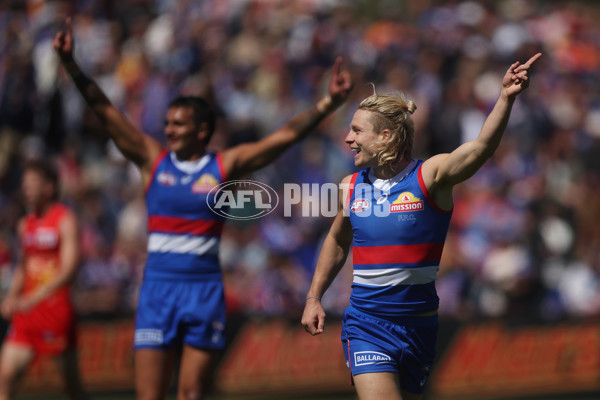 AFL 2024 Round 02 - Western Bulldogs v Gold Coast - A-46663929