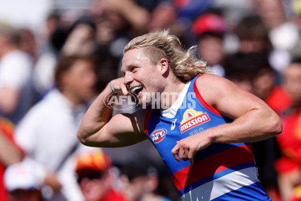 AFL 2024 Round 02 - Western Bulldogs v Gold Coast - A-46663951