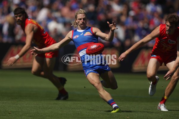 AFL 2024 Round 02 - Western Bulldogs v Gold Coast - A-46663971