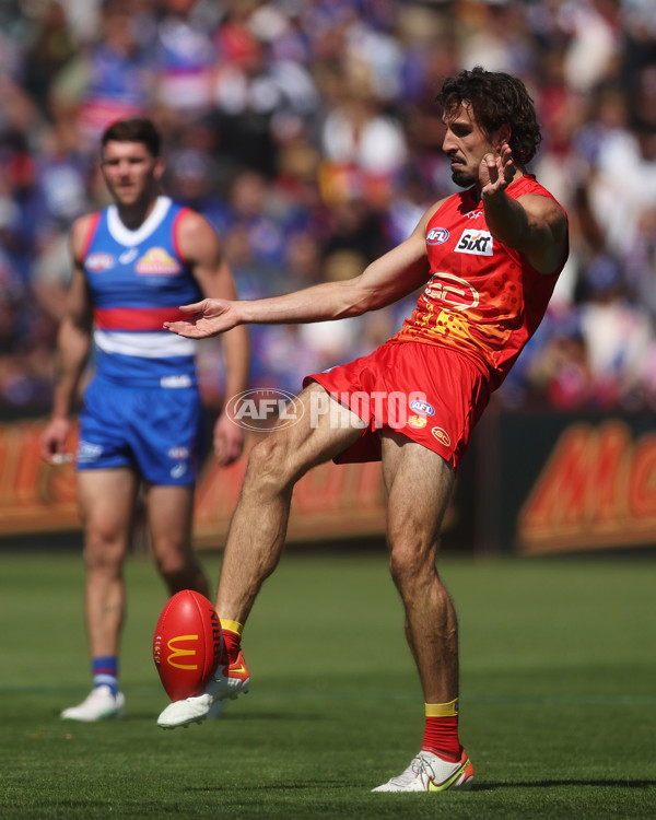 AFL 2024 Round 02 - Western Bulldogs v Gold Coast - A-46664012