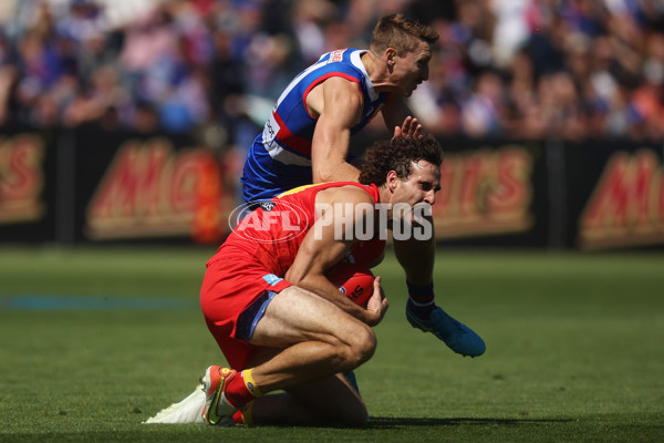 AFL 2024 Round 02 - Western Bulldogs v Gold Coast - A-46664703