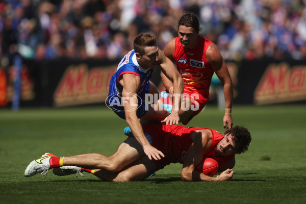 AFL 2024 Round 02 - Western Bulldogs v Gold Coast - A-46664704