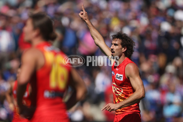 AFL 2024 Round 02 - Western Bulldogs v Gold Coast - A-46664706