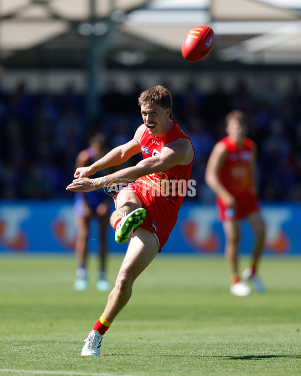 AFL 2024 Round 02 - Western Bulldogs v Gold Coast - A-46667275