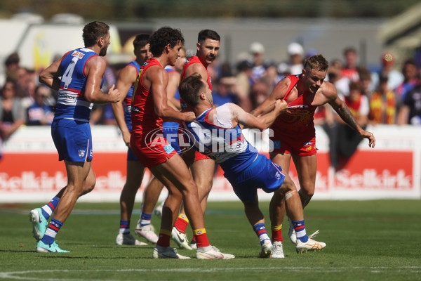 AFL 2024 Round 02 - Western Bulldogs v Gold Coast - A-46669411