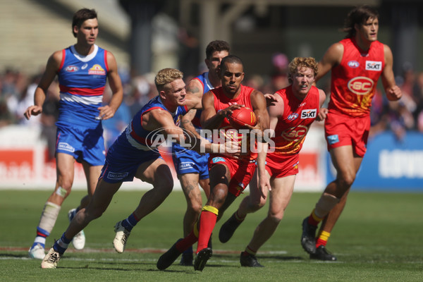 AFL 2024 Round 02 - Western Bulldogs v Gold Coast - A-46669829