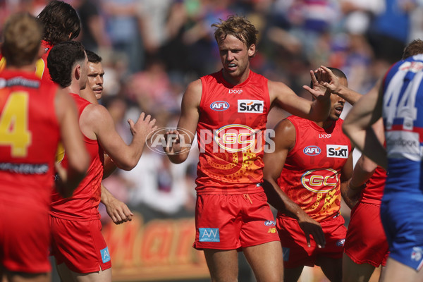 AFL 2024 Round 02 - Western Bulldogs v Gold Coast - A-46669842