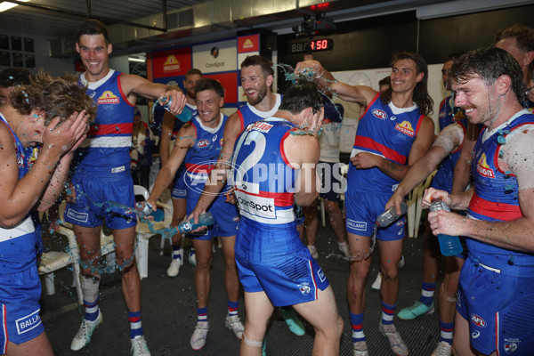 AFL 2024 Round 02 - Western Bulldogs v Gold Coast - A-46672123