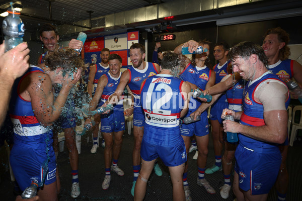 AFL 2024 Round 02 - Western Bulldogs v Gold Coast - A-46672124