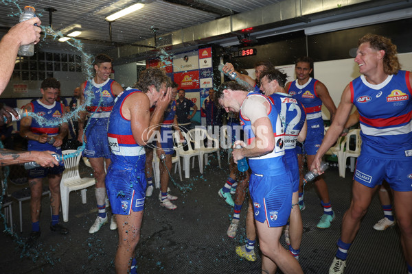 AFL 2024 Round 02 - Western Bulldogs v Gold Coast - A-46672712