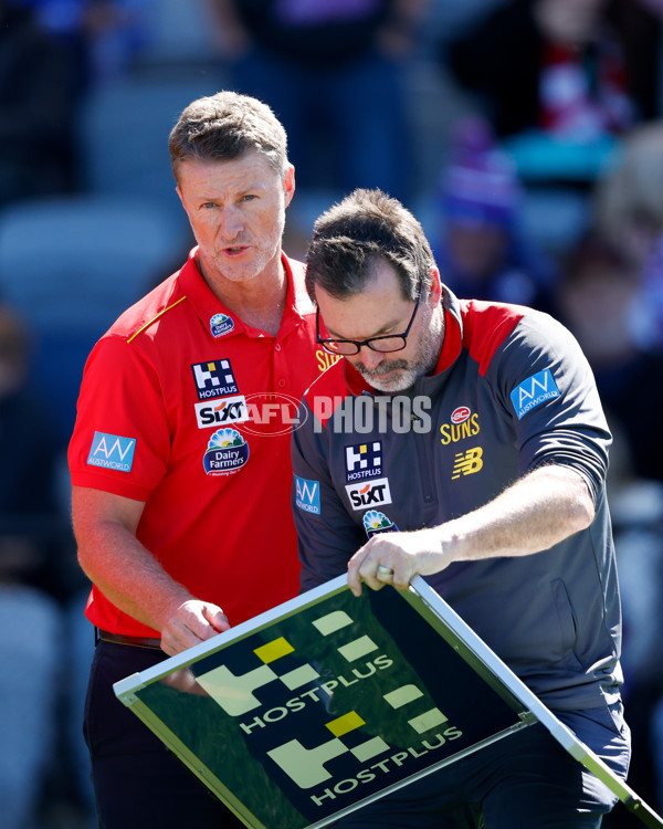 AFL 2024 Round 02 - Western Bulldogs v Gold Coast - A-46672732