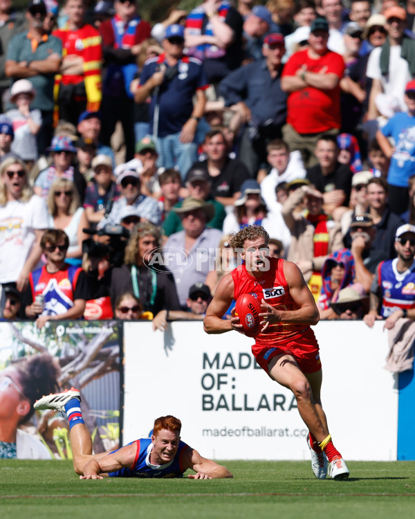 AFL 2024 Round 02 - Western Bulldogs v Gold Coast - A-46672734