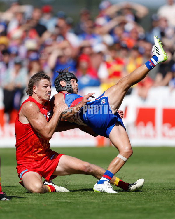 AFL 2024 Round 02 - Western Bulldogs v Gold Coast - A-46674454