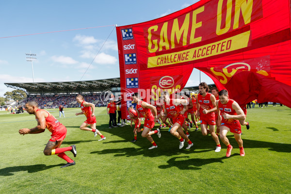 AFL 2024 Round 02 - Western Bulldogs v Gold Coast - A-46675299