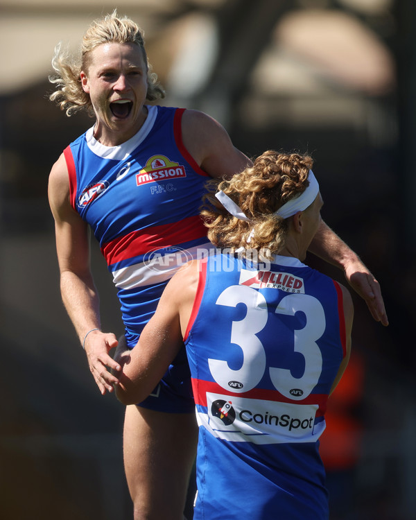 AFL 2024 Round 02 - Western Bulldogs v Gold Coast - A-46680836