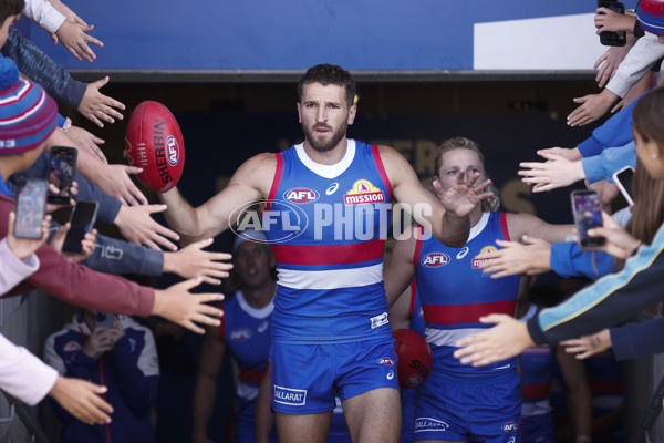 AFL 2024 Round 02 - Western Bulldogs v Gold Coast - A-46683646