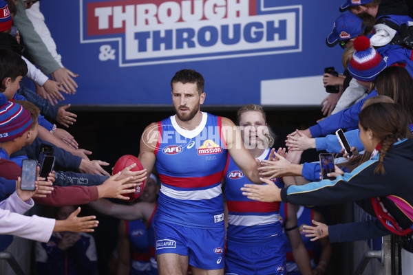 AFL 2024 Round 02 - Western Bulldogs v Gold Coast - A-46684146