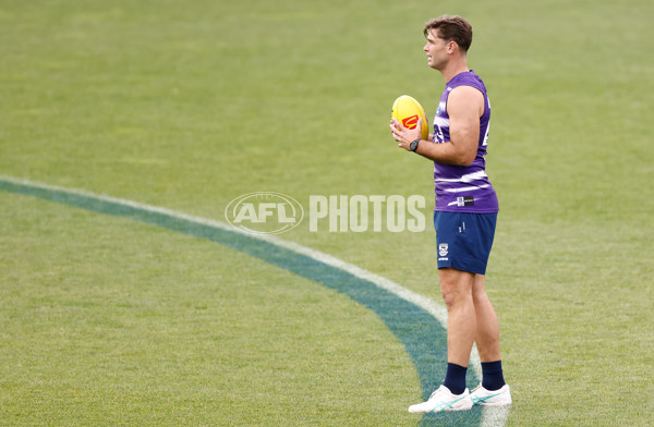 AFL 2024 Training - Geelong 260324 - A-46727209