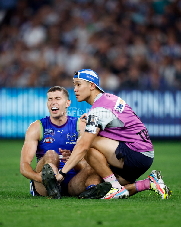 AFL 2024 Round 03 - North Melbourne v Carlton - A-46757351