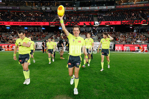 AFL 2024 Round 03 - Essendon v St Kilda - A-46779559