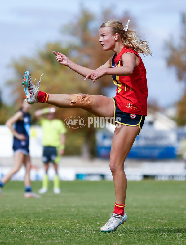 AFLW 2024 U16 Girls Champs - SA v Vic Metro - A-47050350