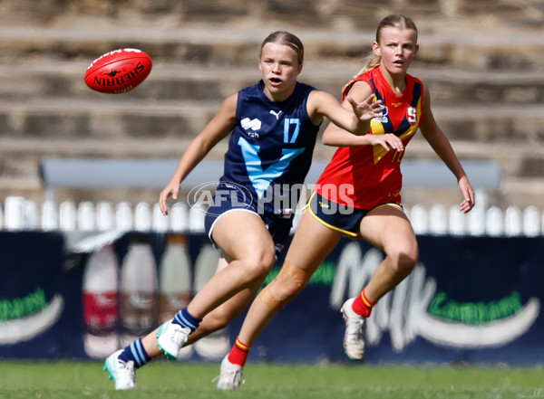 AFLW 2024 U16 Girls Champs - SA v Vic Metro - A-47050432