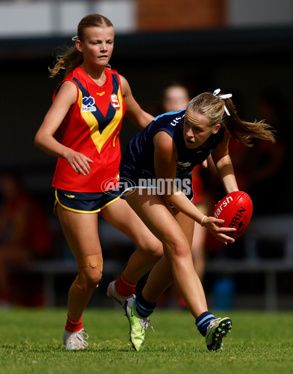 AFLW 2024 U16 Girls Champs - SA v Vic Metro - A-47051572